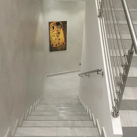 Πανσιόν Picaflor Art &