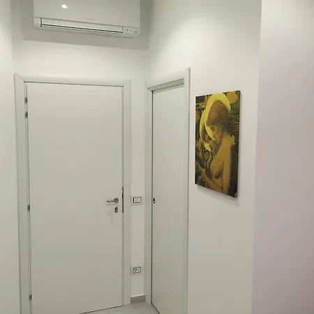 Picaflor Art & Πανσιόν Μιλάνο